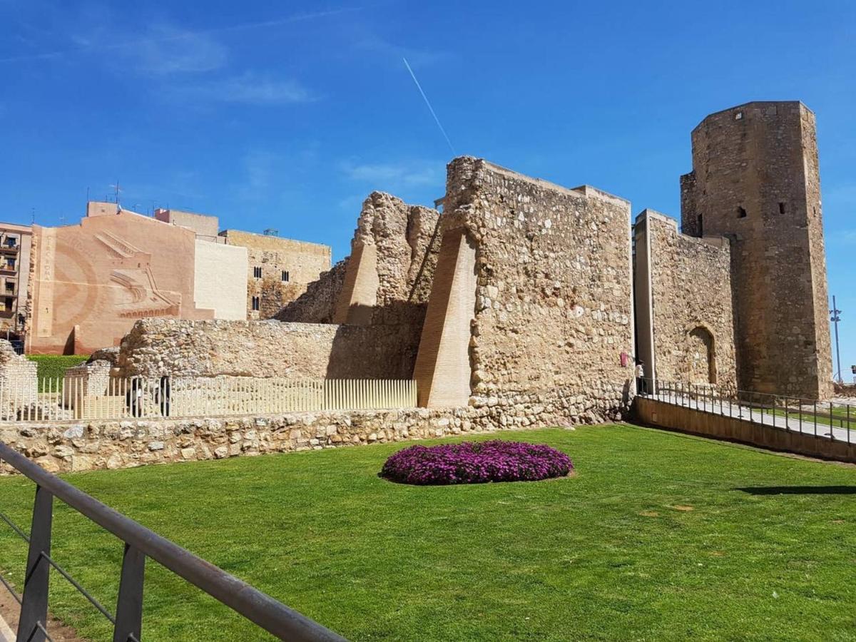 Beautiful Apartment In The Center Tarragona Exterior foto